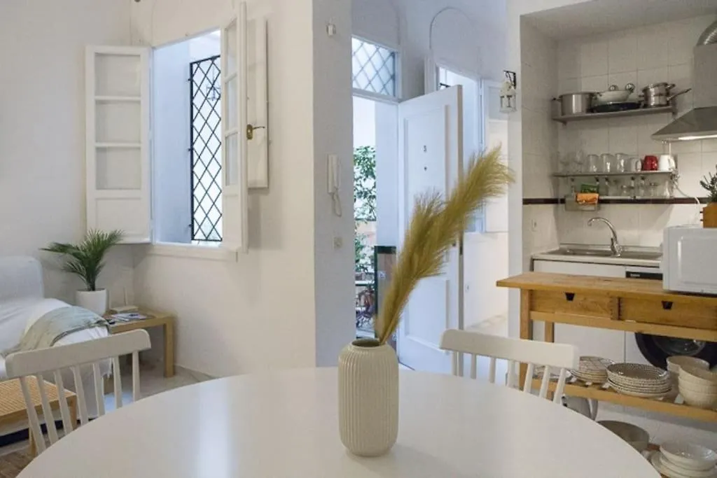 Cozy Apartment In A Typical Sevillian Patio House Seville